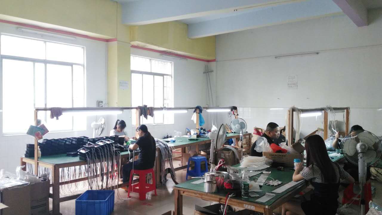 李佳老板的生產(chǎn)現(xiàn)場(chǎng)